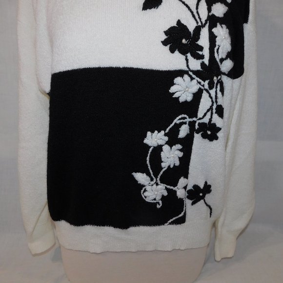 Vintage 90s Perspective Womens L Black White Embroidered Floral Sweater - Picture 4 of 13